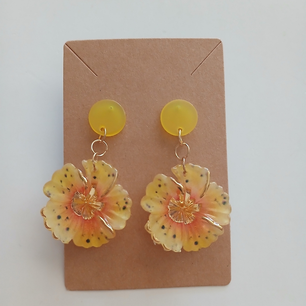 Fashion Jewelry Yellow and Orange Floral Earrings